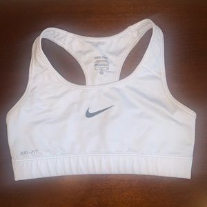 White Nike Sports Bra Dri-Fit